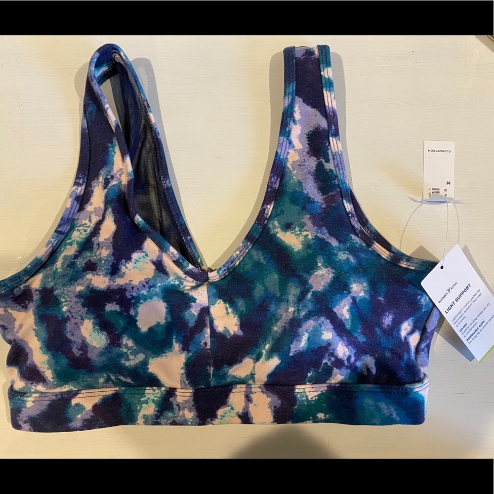 NWT old Navy Sports Bra